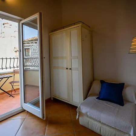 Appartamento Sleek And Trendy Downtown - One Bedroom Rovigno